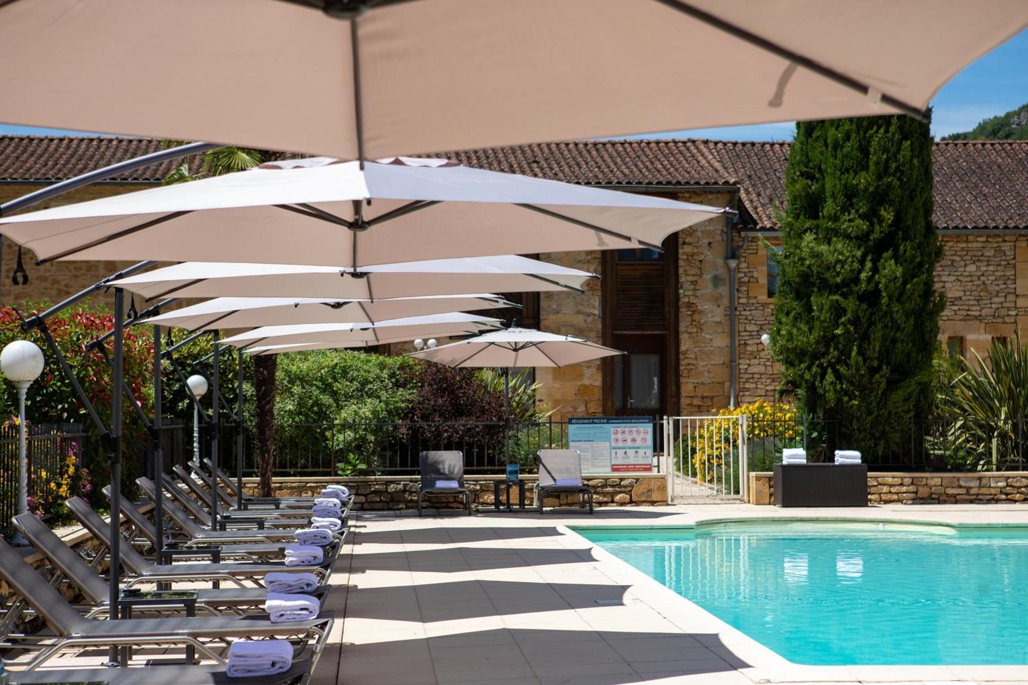 Domaine De Monrecour - Hotel & Restaurant - Proche De Sarlat Saint-Vincent-de-Cosse Exterior photo