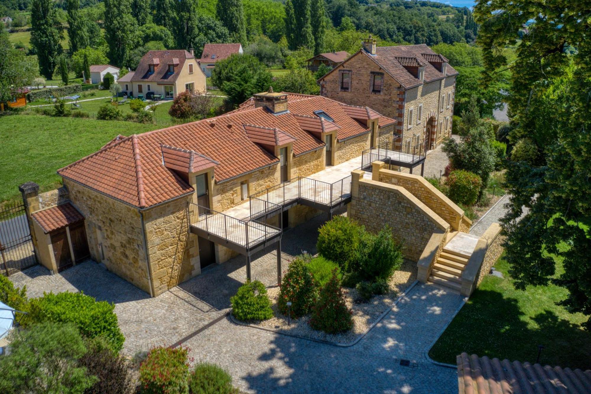 Domaine De Monrecour - Hotel & Restaurant - Proche De Sarlat Saint-Vincent-de-Cosse Exterior photo