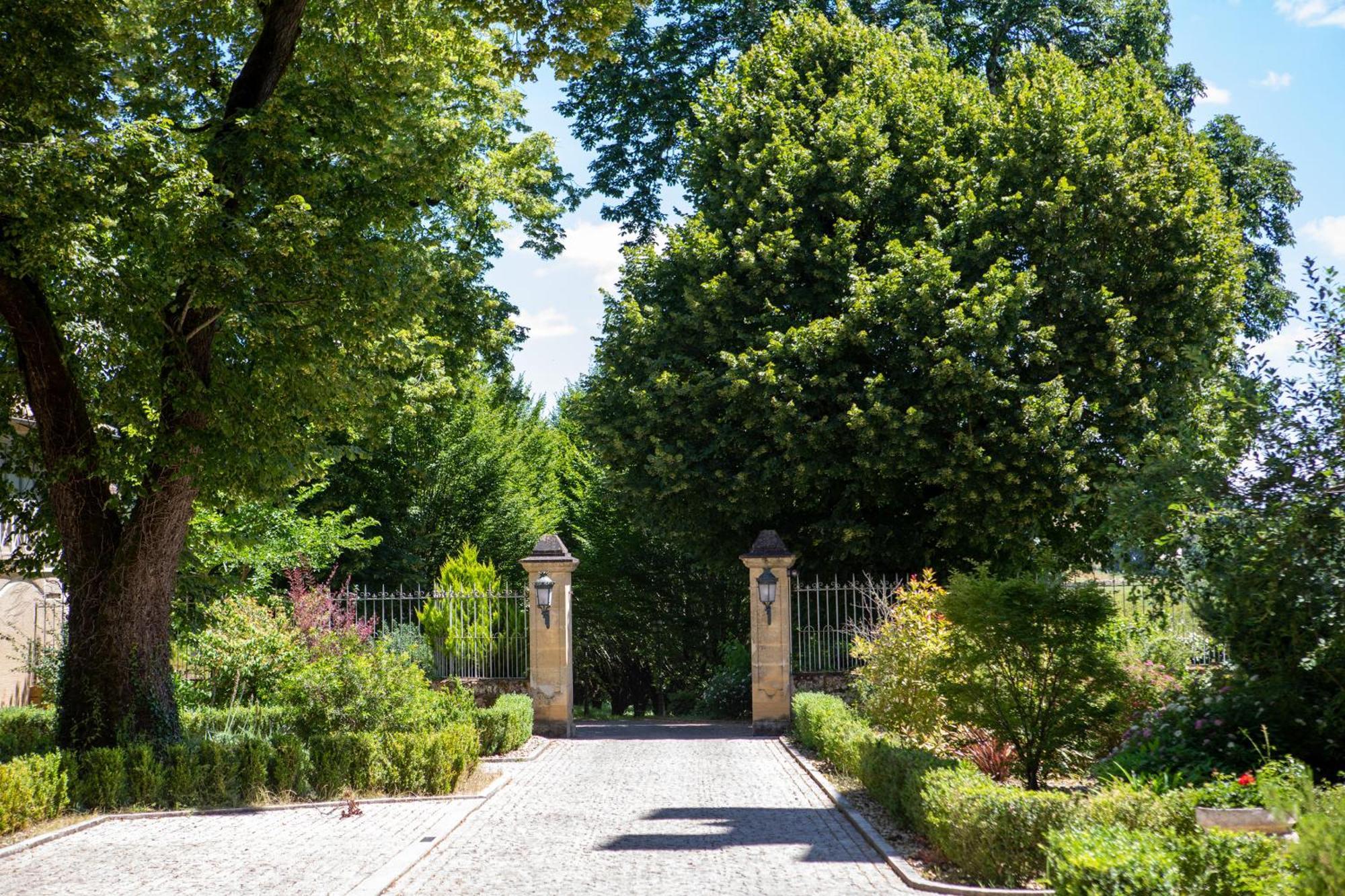 Domaine De Monrecour - Hotel & Restaurant - Proche De Sarlat Saint-Vincent-de-Cosse Exterior photo