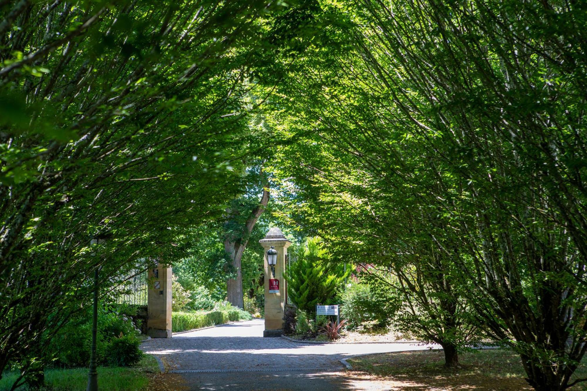 Domaine De Monrecour - Hotel & Restaurant - Proche De Sarlat Saint-Vincent-de-Cosse Exterior photo