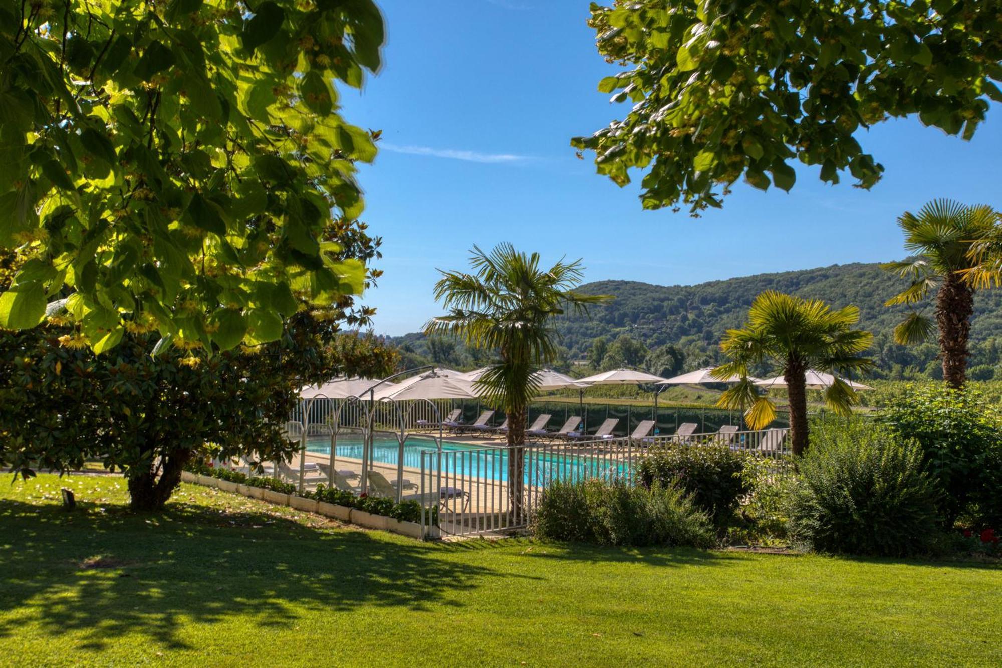 Domaine De Monrecour - Hotel & Restaurant - Proche De Sarlat Saint-Vincent-de-Cosse Exterior photo