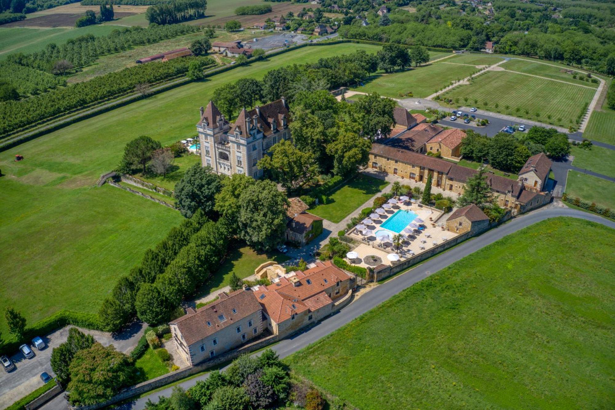 Domaine De Monrecour - Hotel & Restaurant - Proche De Sarlat Saint-Vincent-de-Cosse Exterior photo